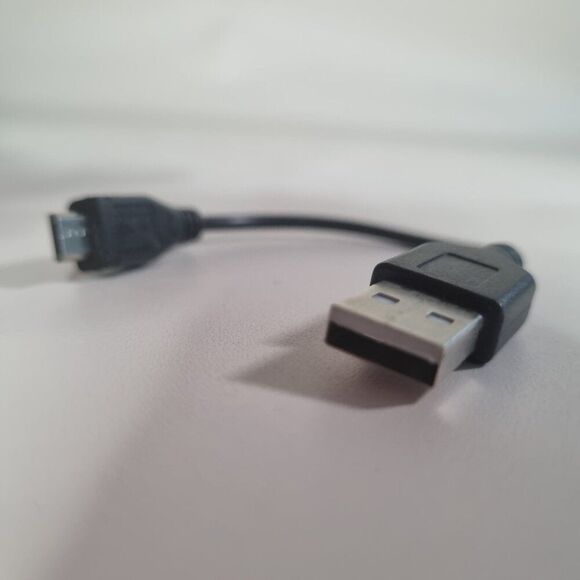 Smart Pedometer Watch with USB Charger - Picture 4 of 5